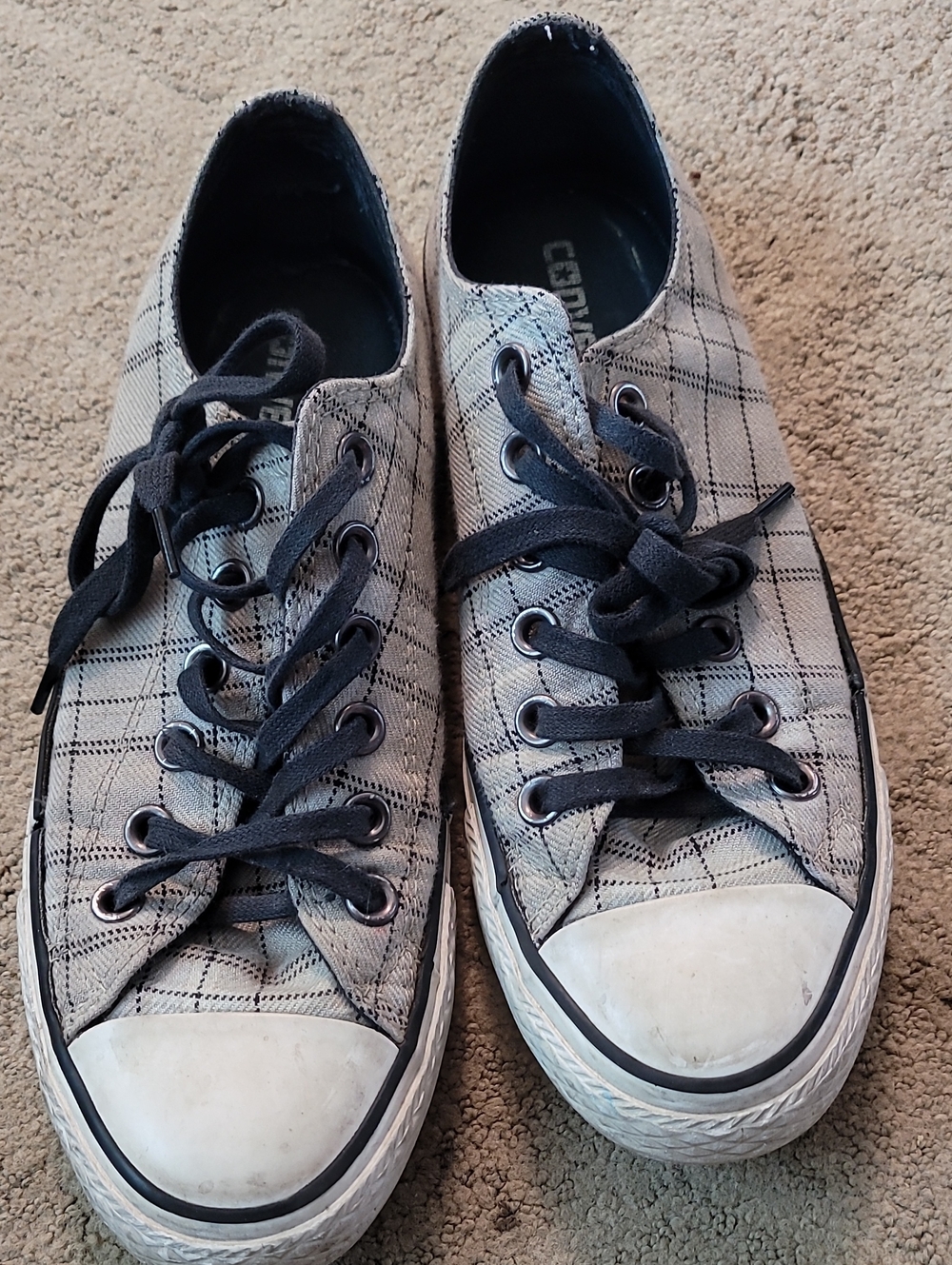 Casual Gray Plaid Canvas Women's Size 7.5 Sneakers - Black Laces